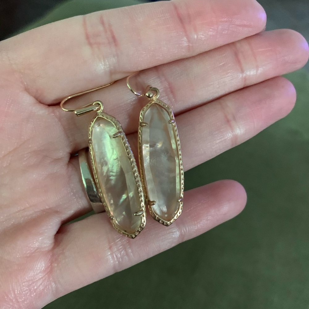 Kendra Scott Gold White Pearl Earrings